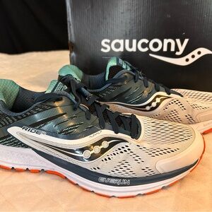 Saucony Men's Athletic Shoes - White, Teal, and Orange